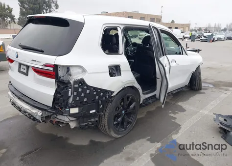 2021 BMW X7 xDrive40I z USA, uszkodzony, nr VIN 5UXCW2C06M9F57016